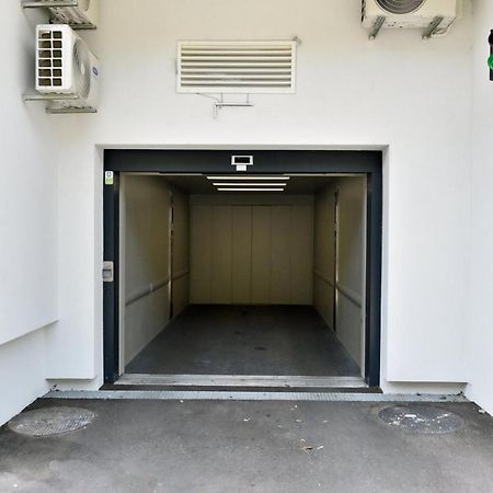 Tayson Square Dorcol New Location Free Garage Apartment Belgrade Exterior photo