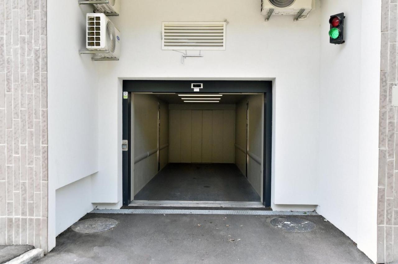 Tayson Square Dorcol New Location Free Garage Apartment Belgrade Exterior photo
